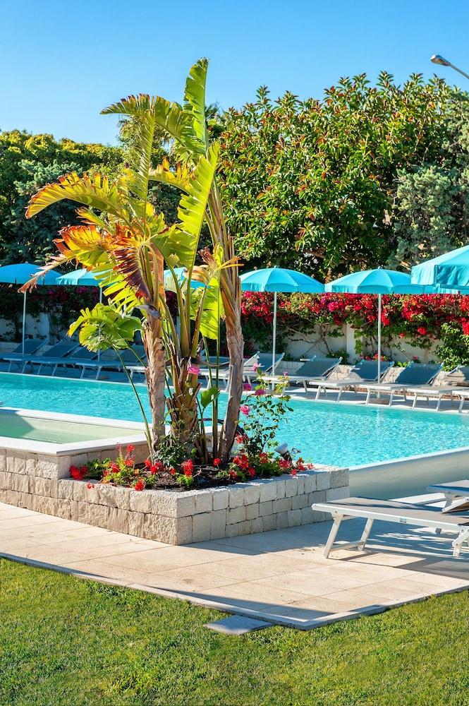 Acacia Palace (Adults Only) 拉古萨的码头 外观 照片