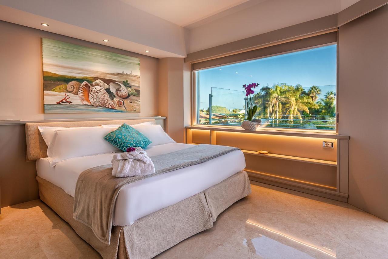 Acacia Palace (Adults Only) 拉古萨的码头 外观 照片